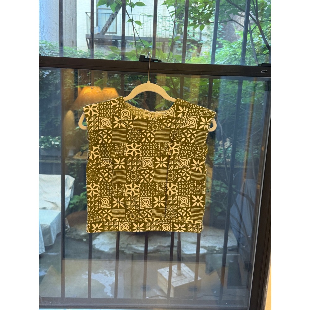 Julia Amory Olive Green White Block Print Sleeveless Top Blouse Small